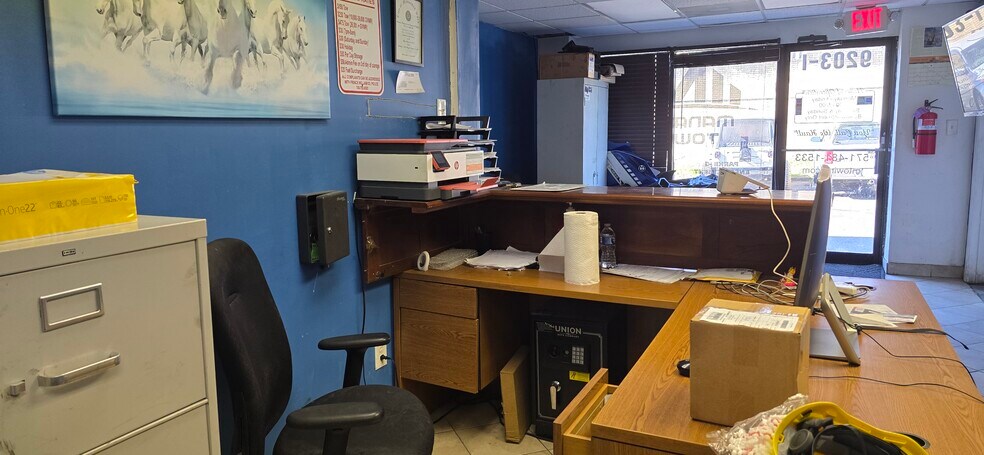 More Photos Of 9203 Enterprise Ct, Manassas Industrial For Sale