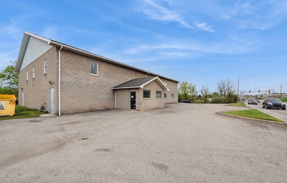 More Photos Of 1640 Scalp Ave, Johnstown Freestanding For Sale
