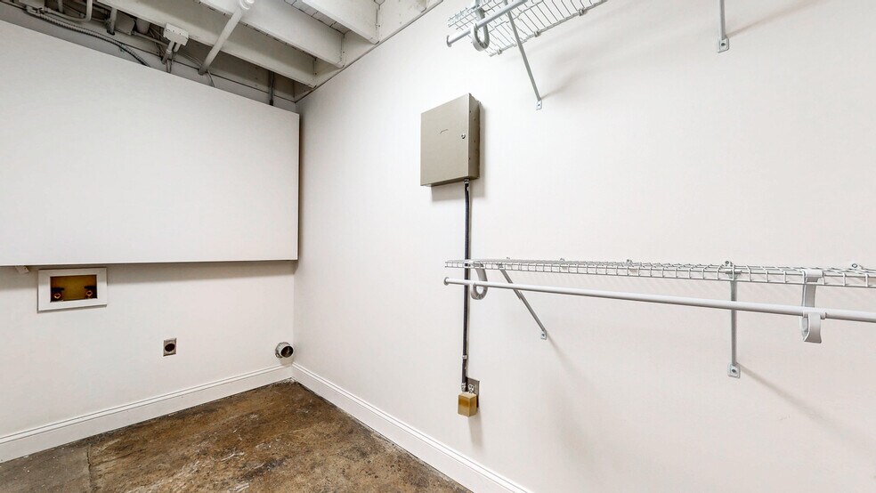 More Photos Of 887 W Marietta St NW, Atlanta Loft Creative Space For Lease