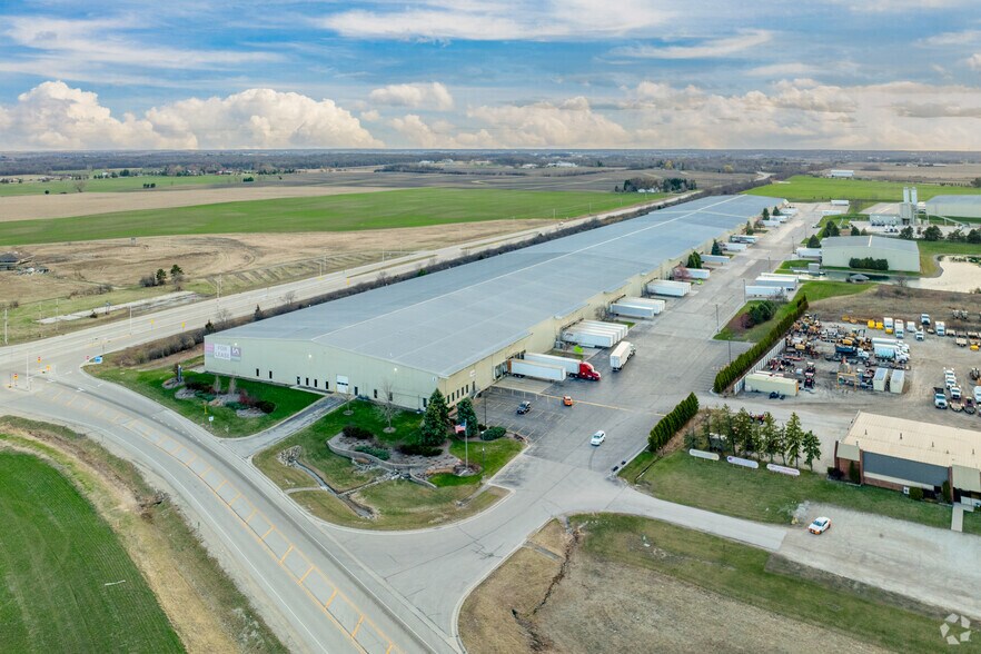 More Photos Of 3030 S Sylvania Ave, Sturtevant Unknown For Lease