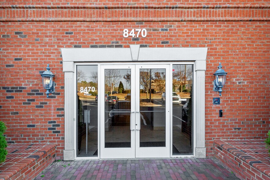 More Photos Of 8470 Falls Of Neuse Rd, Raleigh Medical For Lease