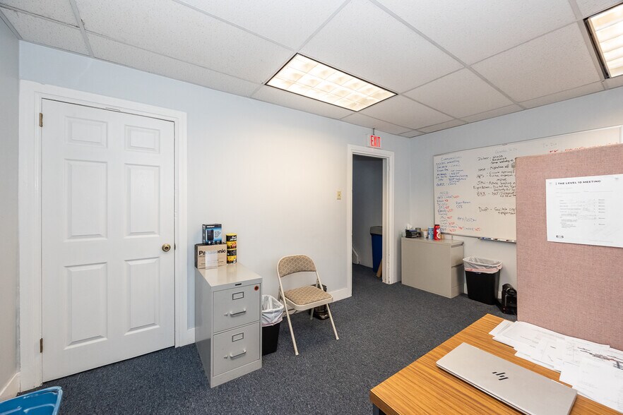 More Photos Of 67-73 Harry St, Conshohocken Office For Lease