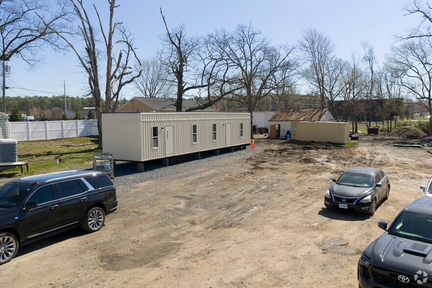 More Photos Of 25119-25137 Arcola Mills Dr, Sterling Land For Lease