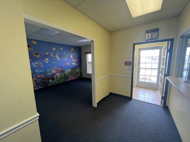 More Photos Of 4154 River Rd, East China Medical For Sale