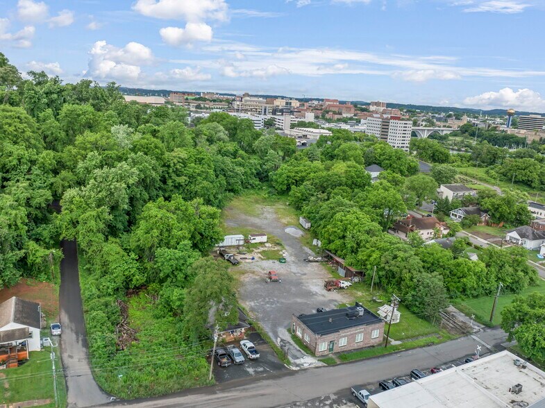 More Photos Of 2201 Atchley st, Knoxville Land For Sale