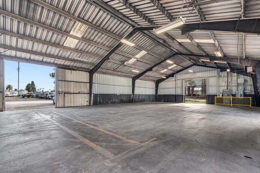 Primary Photo Of 141 Helman Ln, Cotati Warehouse For Lease