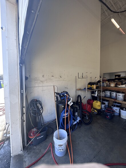 More Photos Of 10700 World Trade Blvd, Raleigh Warehouse For Lease