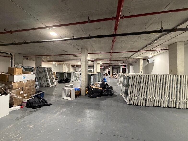 More Photos Of 806 E 170th St, Bronx Industrial For Lease