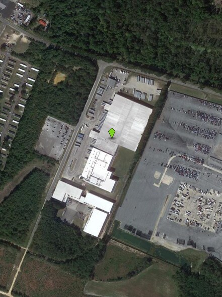 Primary Photo Of 121 Cold Storage Rd, Lumberton Distribution For Sale