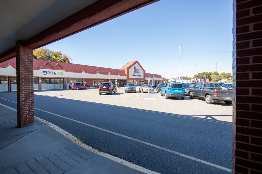 More Photos Of 120-180 Point Plz, Butler Unknown For Lease