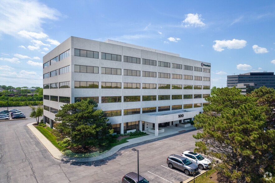 More Photos Of 707 Skokie Blvd, Northbrook Unknown For Lease