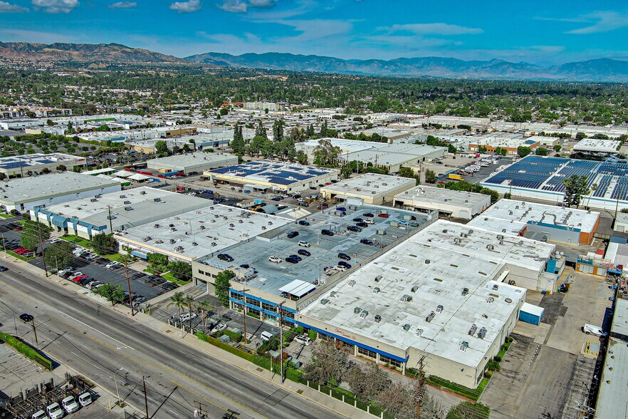 More Photos Of 9540 De Soto Ave, Chatsworth Manufacturing For Lease