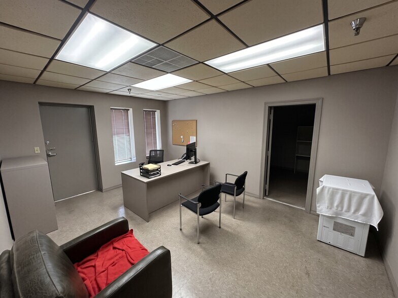 More Photos Of 10110 Palafox Hwy N, Pensacola Warehouse For Sale