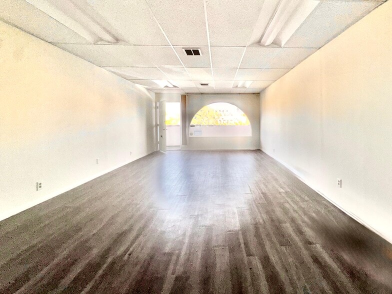 More Photos Of 500 E Carson St, Carson Office For Lease