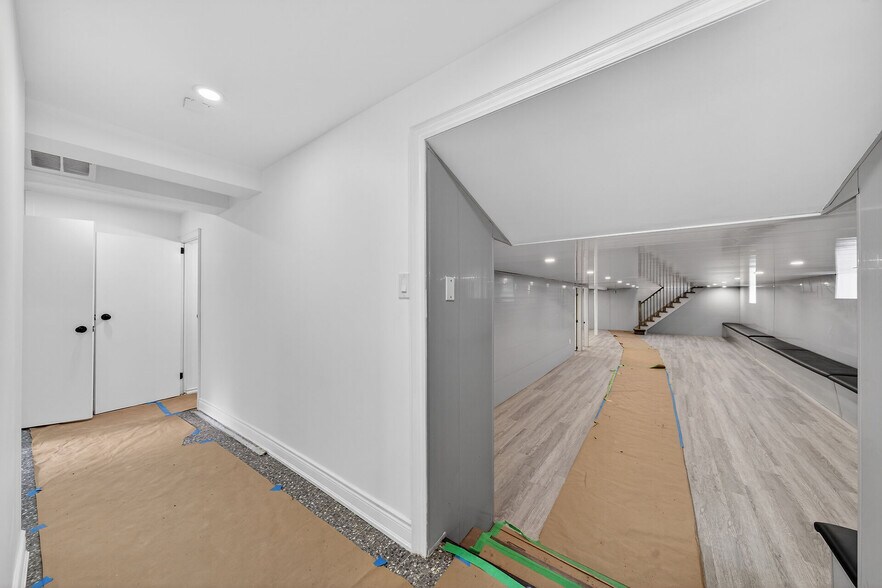 More Photos Of 50 Earl St, Hamilton Daycare Center For Sale