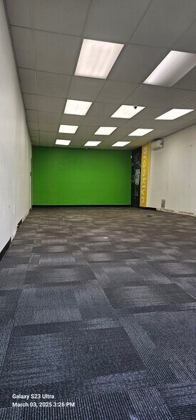 More Photos Of 61 Graham Ave, Brooklyn Storefront Retail Residential For Lease