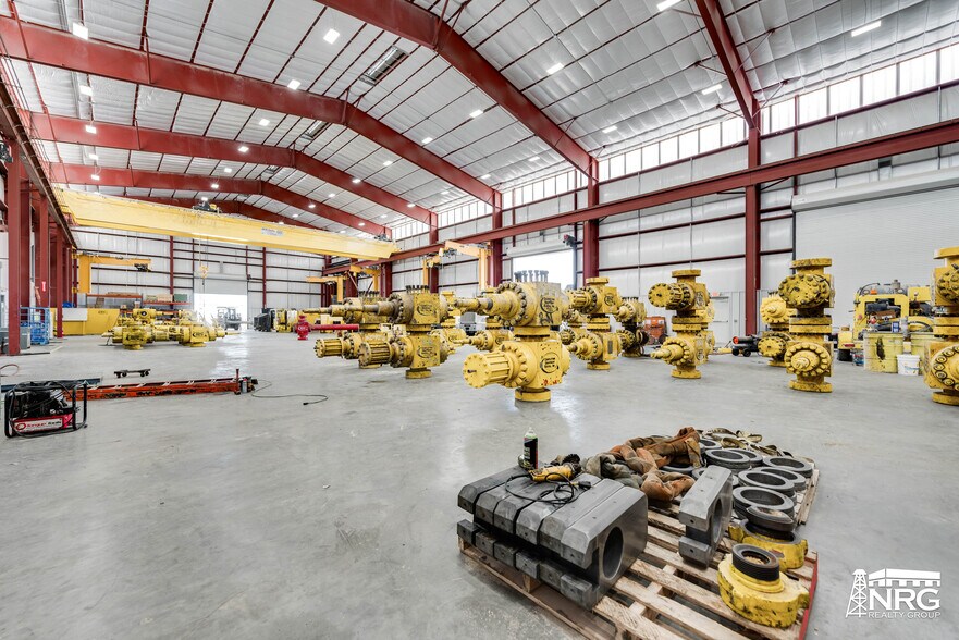 More Photos Of 7305 S FM 1788, Midland Manufacturing For Lease