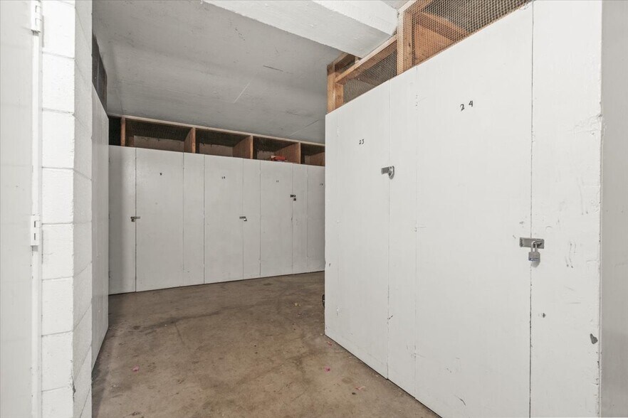 More Photos Of 616 Canyon Rd, Redwood City Multifamily For Sale
