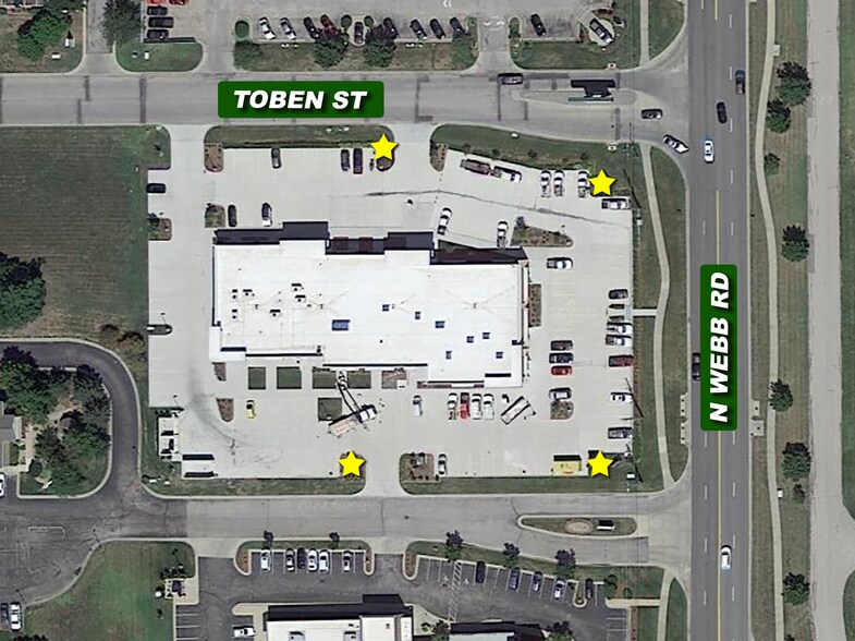 More Photos Of 3161 N Webb Rd, Wichita Medical For Sale