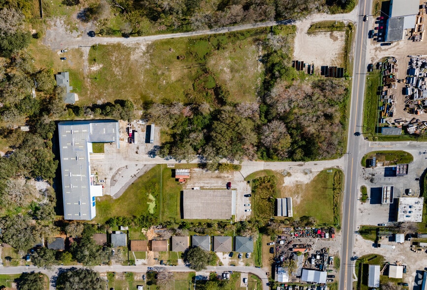 More Photos Of 7004 E Broadway Ave, Tampa Warehouse For Lease
