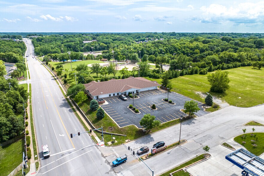 More Photos Of 4240 S Lees Summit Rd, Independence Office For Lease