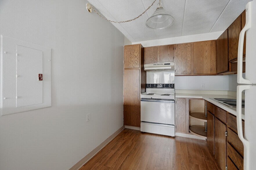 More Photos Of 985 Ivy Ave E, Saint Paul Apartments For Sale