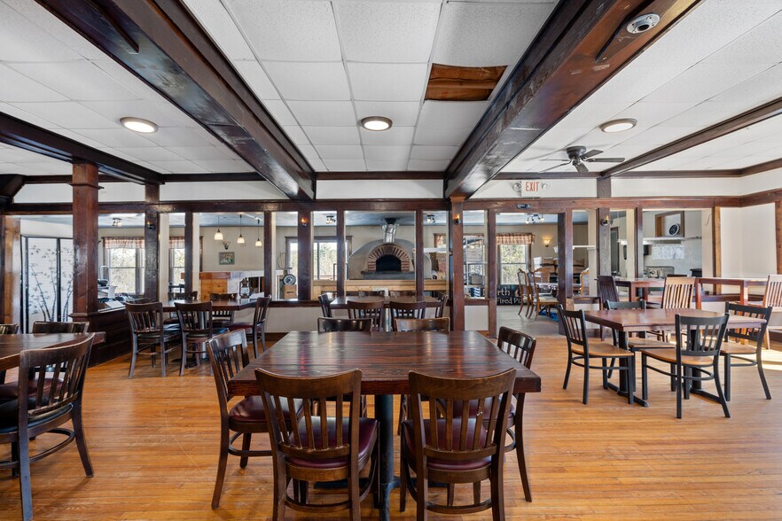 More Photos Of 13 Park Ave, Hadley Restaurant For Sale