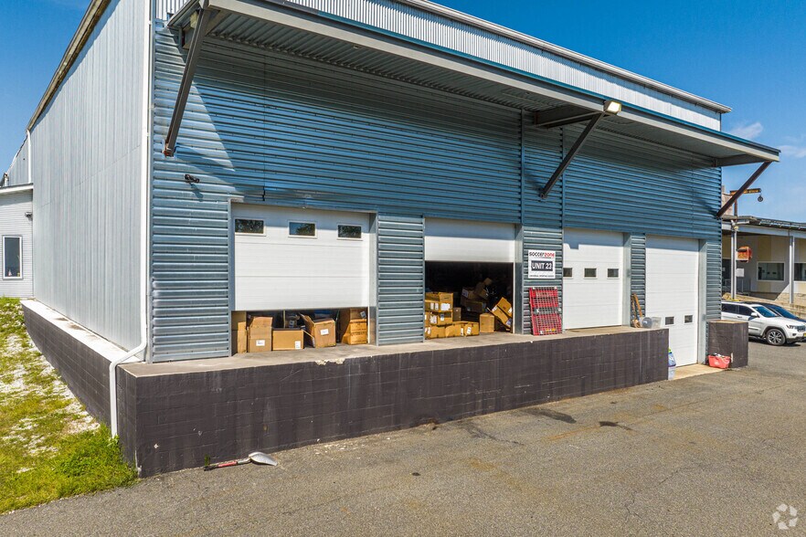 More Photos Of 101 Alexander Ave, Pompton Plains Warehouse For Lease