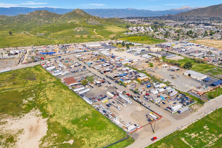 More Photos Of 3655 Placentia Ln, Riverside Land For Lease