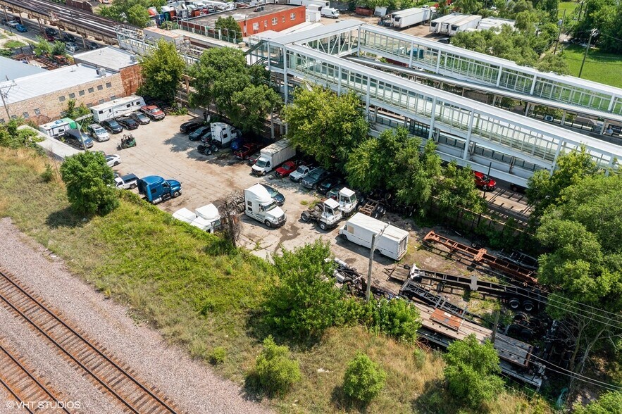More Photos Of 5144 W Lake St, Chicago Land For Lease