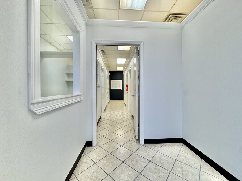 More Photos Of 1400 N Westgate Dr, Weslaco Unknown For Lease