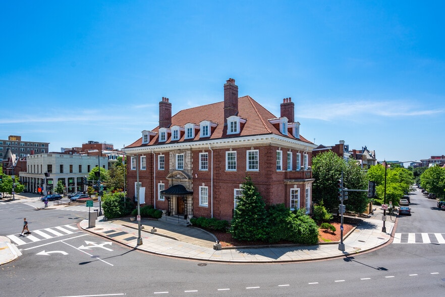More Photos Of 2040 S St NW, Washington Office For Sale