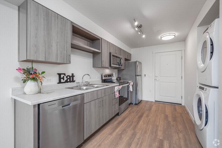 More Photos Of 15300 33rd Ave S, Seatac Apartments For Lease