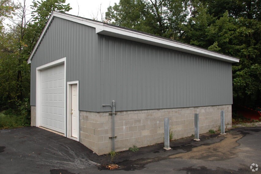 More Photos Of 60 Pine St, Methuen Light Manufacturing For Lease