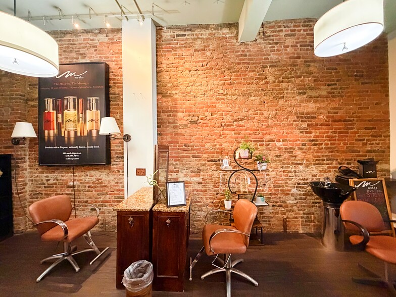 More Photos Of 980 N High St, Columbus Restaurant For Sale
