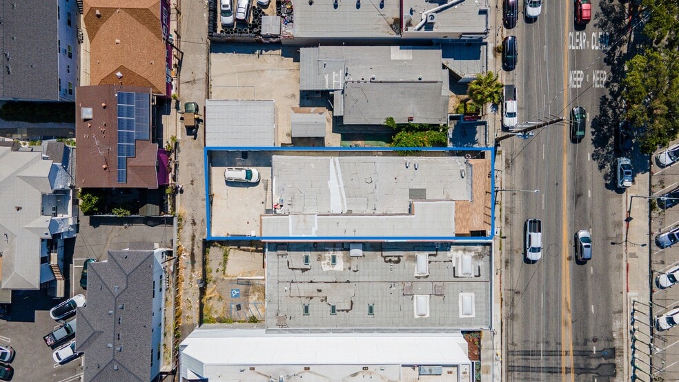 More Photos Of 4563 Santa Monica Blvd, Los Angeles Medical For Sale