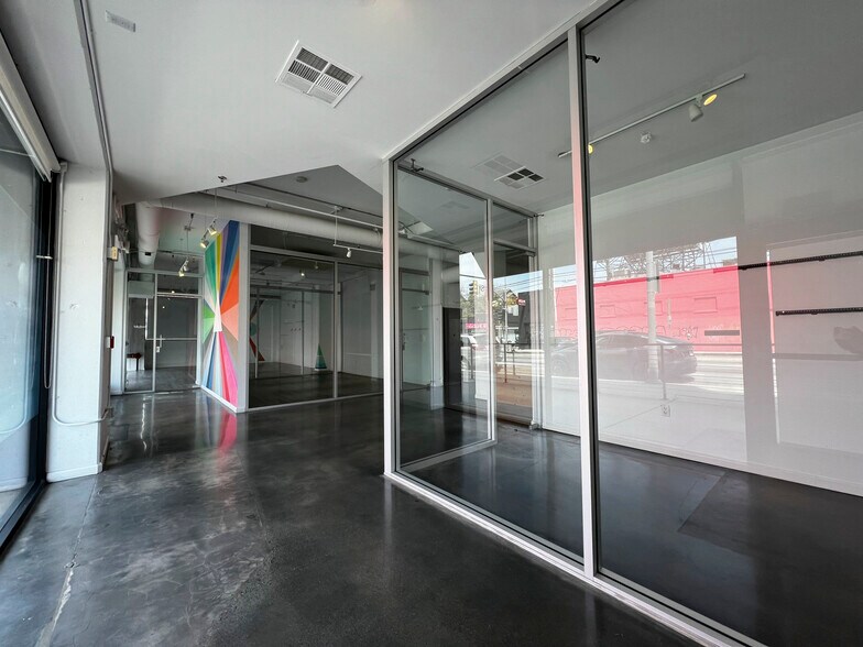 More Photos Of 1030 N Alvarado St, Los Angeles Apartments For Lease