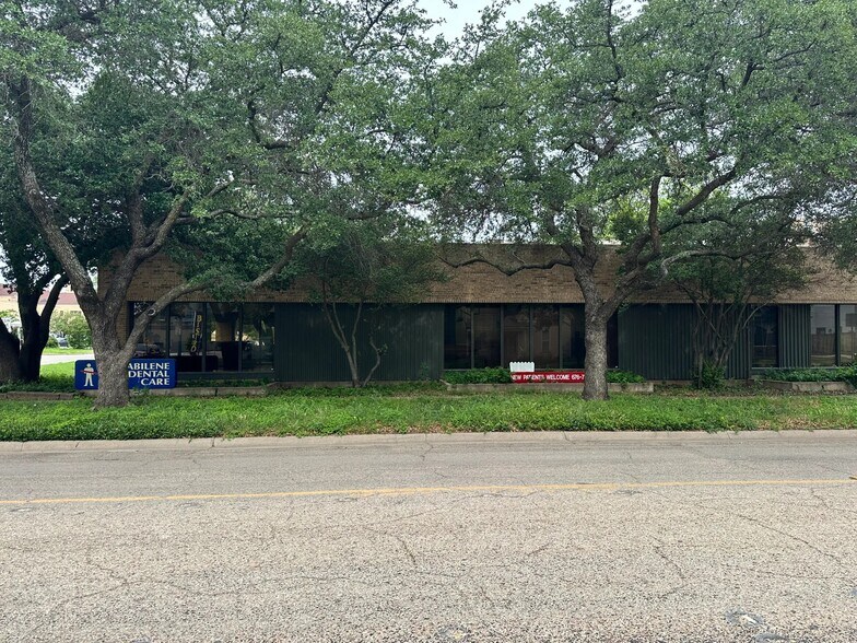 More Photos Of 602 Hickory St, Abilene Medical For Sale