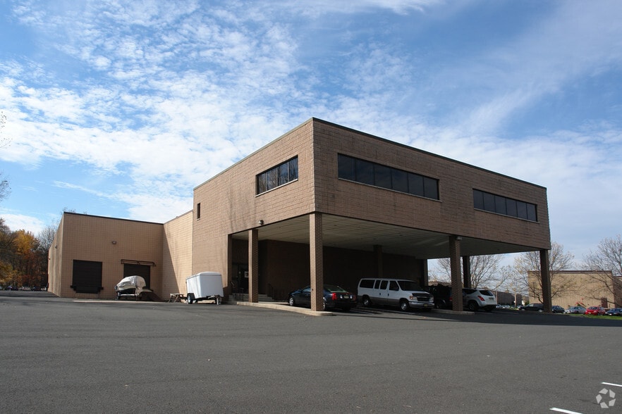More Photos Of 53-55 Dwight Pl, Fairfield Warehouse For Lease