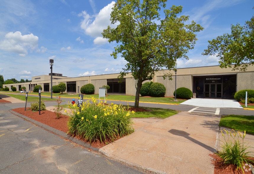 More Photos Of 175 Addison Rd, Windsor Flex For Lease