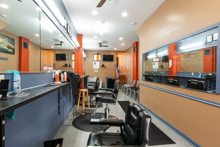 More Photos Of 2712 Pennsylvania Ave, Baltimore Storefront Retail Residential For Lease
