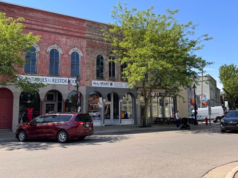 More Photos Of 145 Riley St, Dundee Storefront Retail Office For Sale