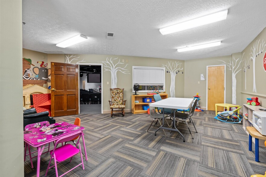 More Photos Of 1975 Haggard Ct, Lexington Religious Facility For Sale