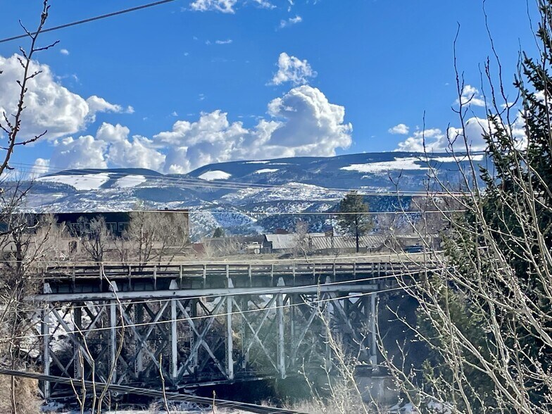 More Photos Of 50 Chambers Ave, Eagle Storefront For Lease