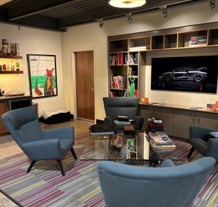 More Photos Of 2800 N Niagara Ln, Plymouth Manufacturing For Sale