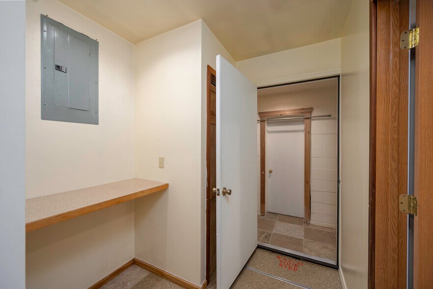 More Photos Of 315 Main Ave E, Soap Lake General Retail For Sale