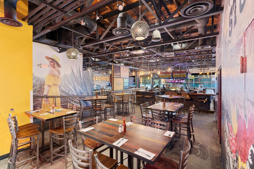 More Photos Of 113 N 4th St, Las Vegas Restaurant For Sale