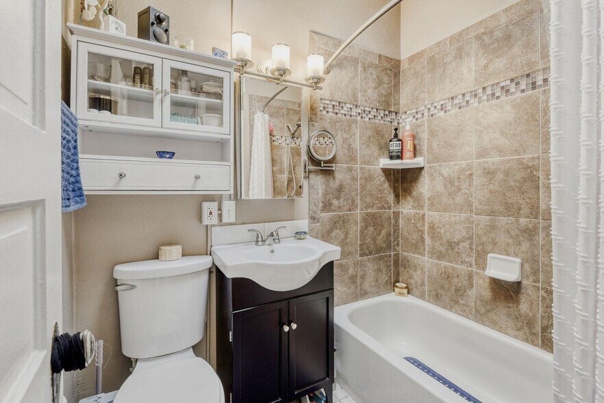 More Photos Of 422 E Tennessee Ave, Denver Multifamily For Sale