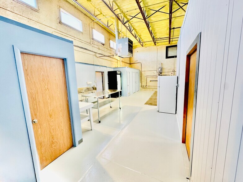 More Photos Of 36730 Democracy Dr, Trinidad Warehouse For Lease