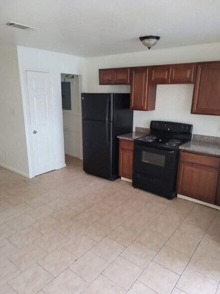 More Photos Of 4505 18th St, Bacliff Apartments For Sale